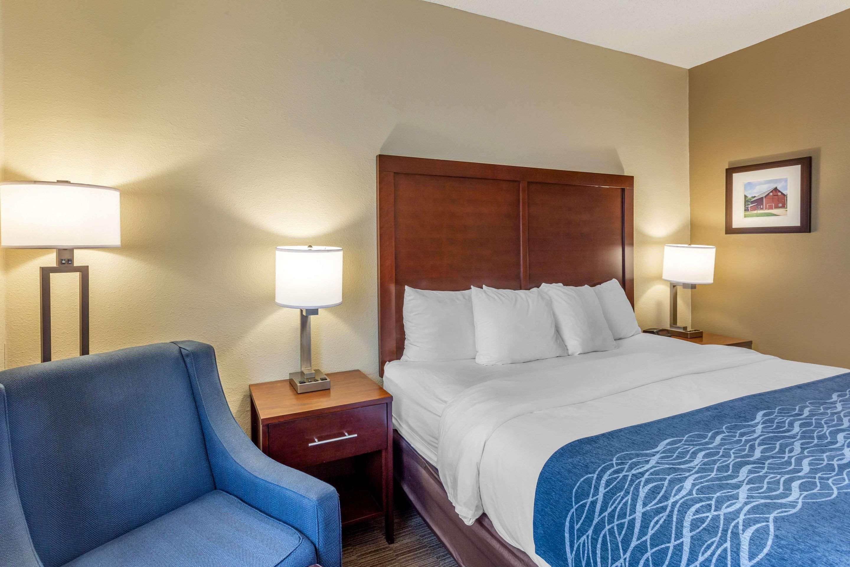 Comfort Inn Rockford Near Casino District Buitenkant foto