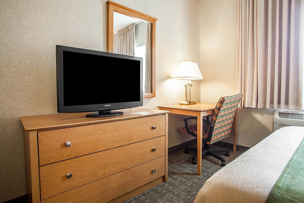 Comfort Inn Rockford Near Casino District Buitenkant foto