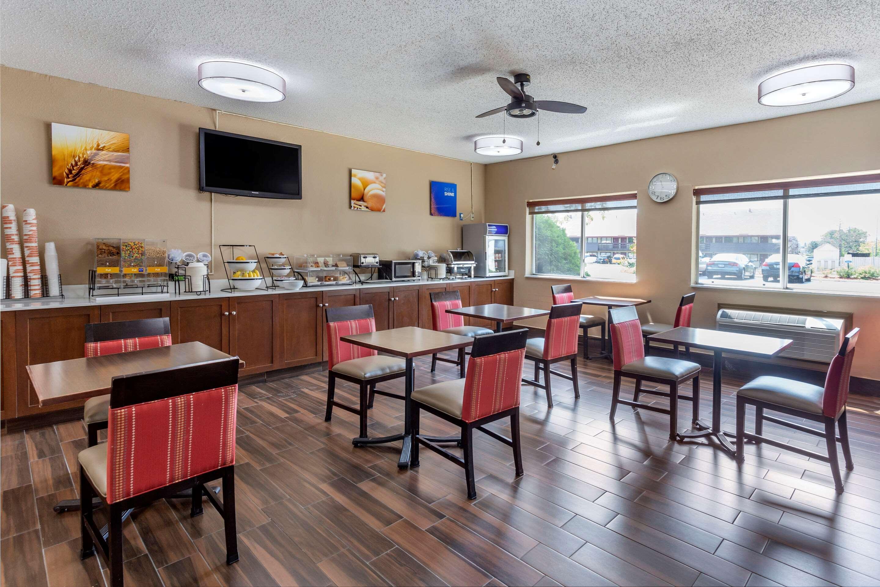 Comfort Inn Rockford Near Casino District Buitenkant foto
